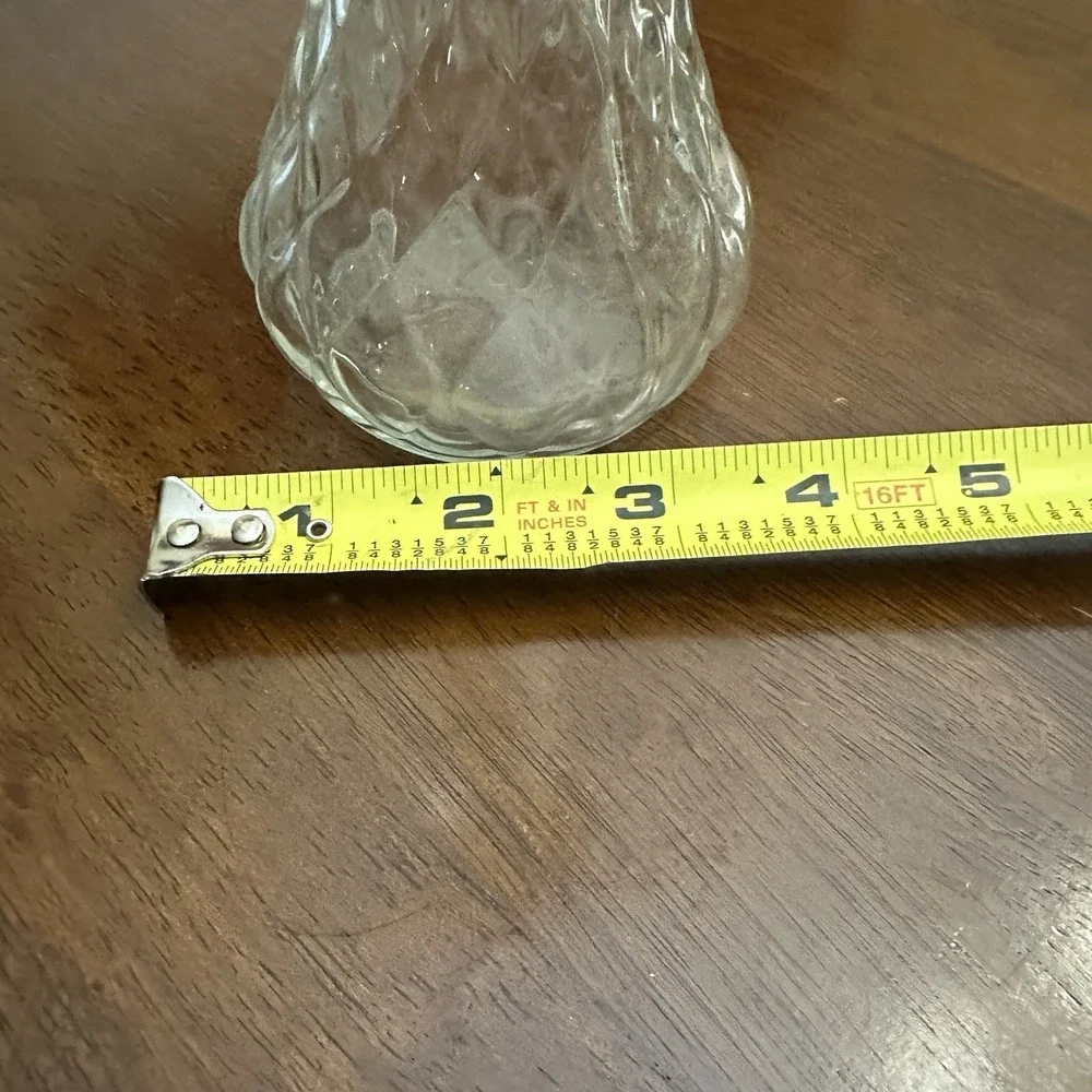Beautiful Glass Decanter With‎ Topper About 12